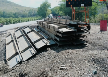Trasladan puente modular al km 111 de la ruta al Atlántico./Foto: Caminos.
