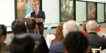 Presidente destaca fortalecimiento de la seguridad en el Aeropuerto La Aurora