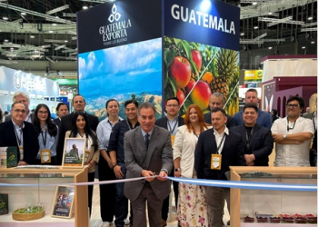 Productos guatemaltecos despiertan interés en Fruit Attraction. / Foto: Minex.
