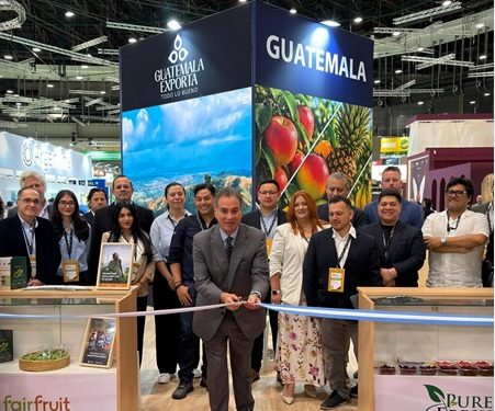 Productos guatemaltecos despiertan interés en Fruit Attraction. / Foto: Minex.