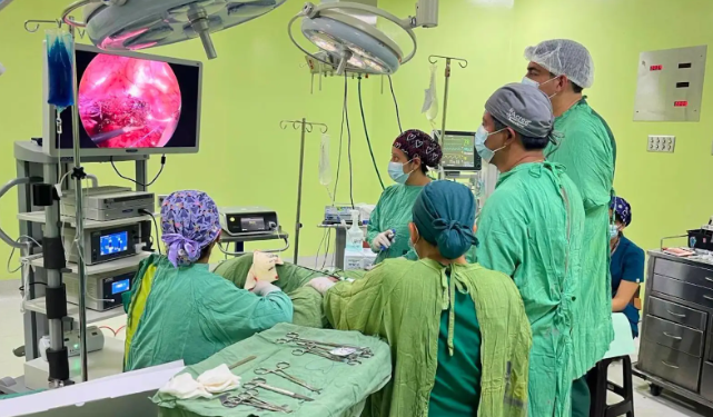 Hospital de Huehuetenango mantiene videolaparoscopía para atención especializada