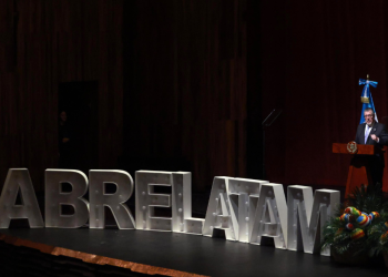 Presidente participó en el encuentro Abrelatam/ConDatos 2026