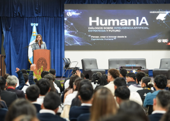 Vicepresidenta Herrera llama a usar la inteligencia artificial con responsabilidad