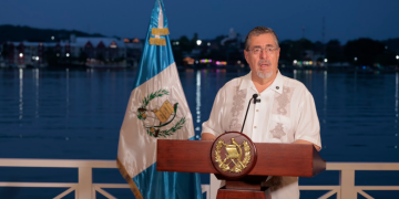 Presidente Arévalo resalta programas de electrificación rural que beneficiarán a miles de familias en Petén