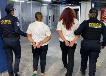 PNC captura a dos mujeres que intentaban ingresar marihuana a Las Gaviotas