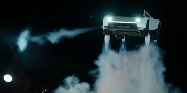 Captura de video tomada de la cuenta en X @Tesla de la empresa Tesla en la que se ve la nueva generación de su deportivo eléctrico Roadster. EFE