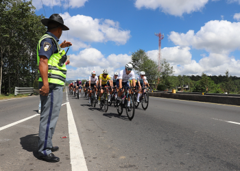 Campaña "Cumpliendo una Vuelta Ciclística Segura". / Foto: Provial.