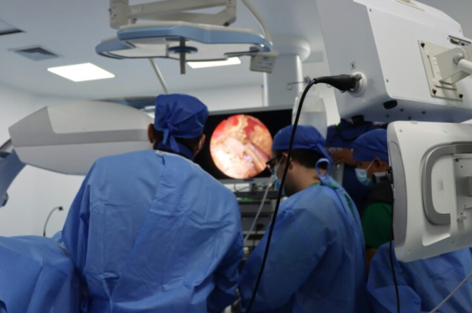 El Seguro Social equipa sus hospitals con tecnología de última generación, los que permiten a sus profesionales realizar procedimientos complejos.