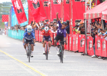 Vuelta a Guatemala 2026: Johan Rubio gana la primera etapa y toma el liderato