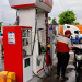 Autoridades supervisan precios y facturación en gasolineras de Escuintla