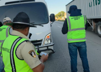 Verifican 165 vehículos en carreteras durante operativos interinstitucionales