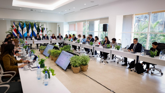Centroamérica aprueba actualización aduanera para facilitar el comercio regional