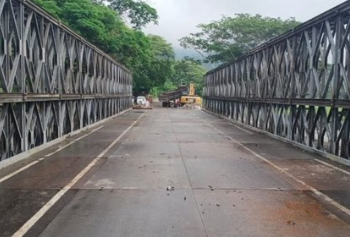 Finaliza instalación de puente modular en el km 111 de la ruta al Atlántico./Foto: CIV.