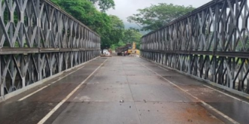 Finaliza instalación de puente modular en el km 111 de la ruta al Atlántico./Foto: CIV.