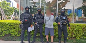 Ministerio de Gobernación realizó la captura de un nuevo extraditable este lunes en zona 10. / Foto: Mingob.
