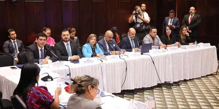 TSE presenta avances electorales ante comisión del Congreso