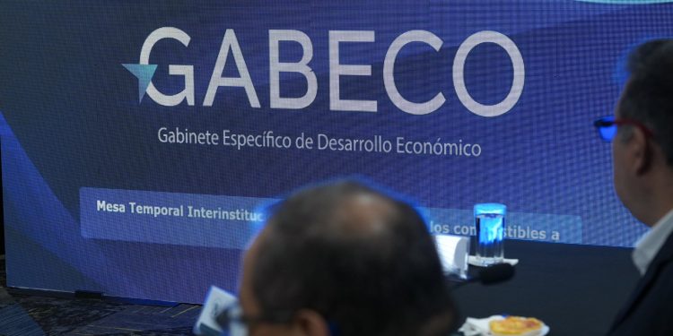 Gabeco prevé disponibilidad de maíz y da seguimiento a crisis de combustibles. / Foto: Vicepresidencia de la República.