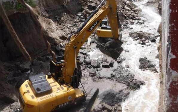 Conred trabaja para mitigar riesgos en Villa Hermosa I. / Foto: DCA.