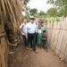 Presidente visita hogares transformados por Mano a Mano en aldea Pacrén, Jocotán
