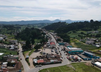 Avanzan proyectos de infraestructura, educación y salud en Totonicapán
