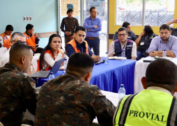 Autoridades departamentales de Escuintla refuerzan prevención ante lluvias y riesgos epidemiológicos