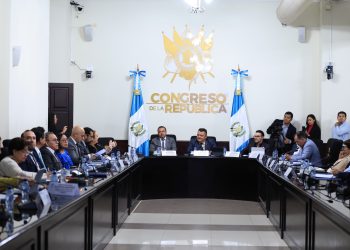 El presupuesto 2027 del Mineduc contempla atención para 37 mil centros educativos. (Foto: Mineduc)
