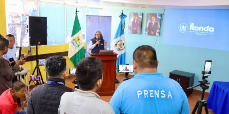 Autoridades de Escuintla informan sobre controles de precios y protección al consumidor