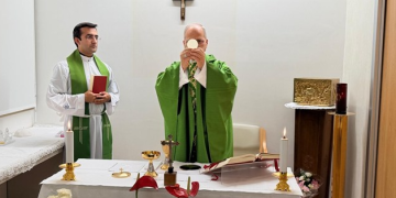 El papa muestra “una mejoría constante” y recupera autonomía tras su operación de pulmón