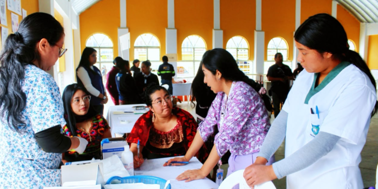 ExpoCap llega a Momostenango para acercar servicios y oportunidades a la población