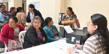 Servicios y gestiones se descentralizan: avanza jornada móvil de servicios integrados en Olintepeque