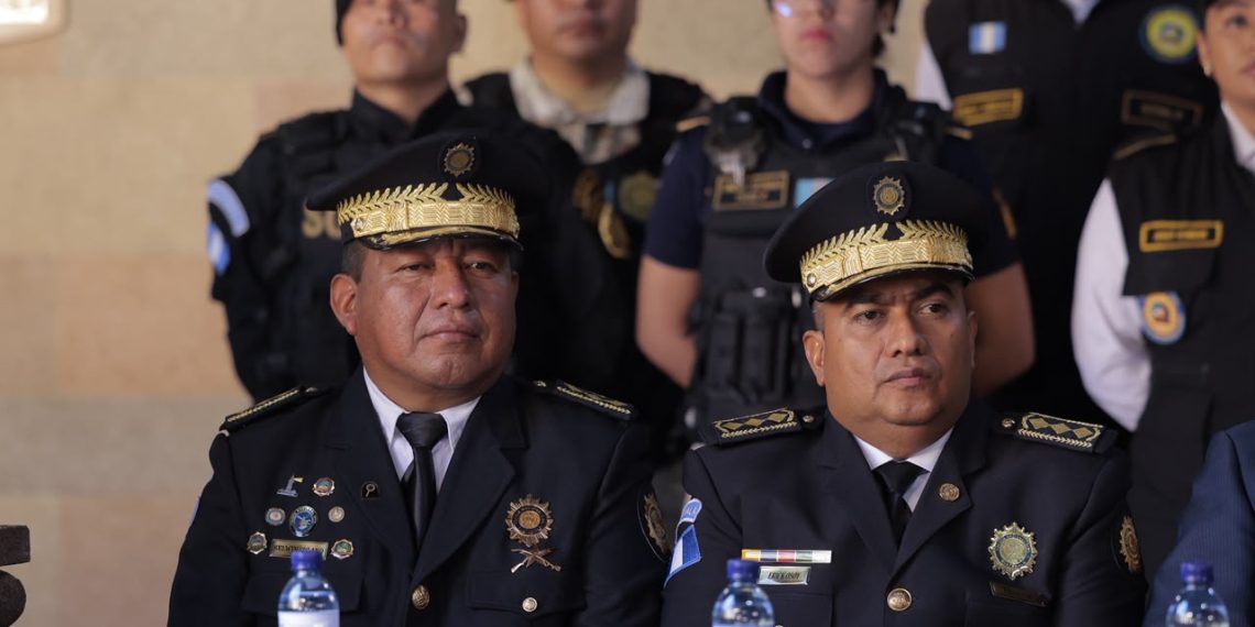 Erick Osoy fue nombrado como nuevo director de la PNC y Erick Osoy subdirector de operaciones. (Foto: Álex Jacinto)