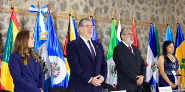 Presidente Arévalo llama a enfrentar desafíos en áreas como educación y salud en beneficio de las infancias de Las Américas