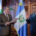 Presidente Arévalo reafirma cargo de Menkos en el ministerio de Finanzas Públicas. (Foto: Minfin)