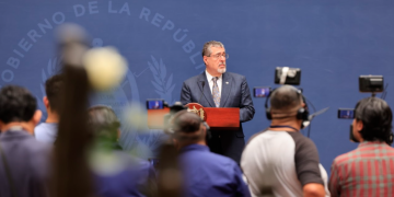 El presidente Arévalo participó en la Ronda para presentar avances en modernización de puertos. (Foto: Noé Pérez)