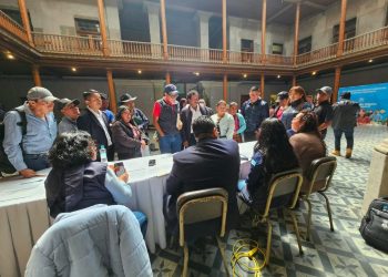 El secretario felicitó a los nuevos representantes y los exhortó a ejercer una participación, responsable. (Foto: SCEP)