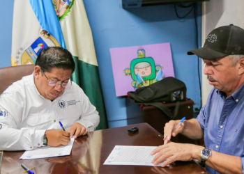 Firma de convenio impulsa la construcción de puesto de salud en aldea Cruz Alta, Esquipulas