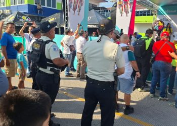 PNC desarrolla operativos de seguridad durante la Vuelta Ciclística. (Foto: PNC)