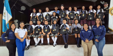Premian dibujos estudiantiles sobre prevención de la violencia en Petén